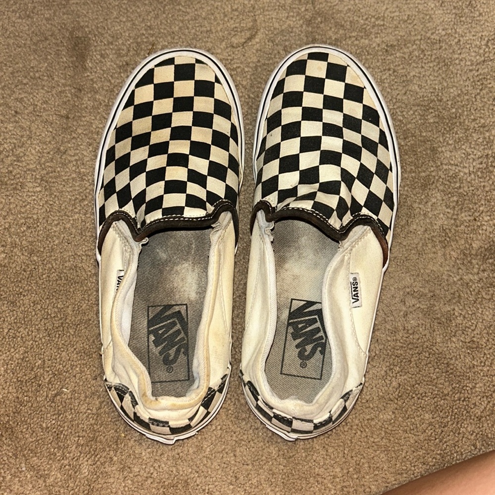 Checker Vans - image 1